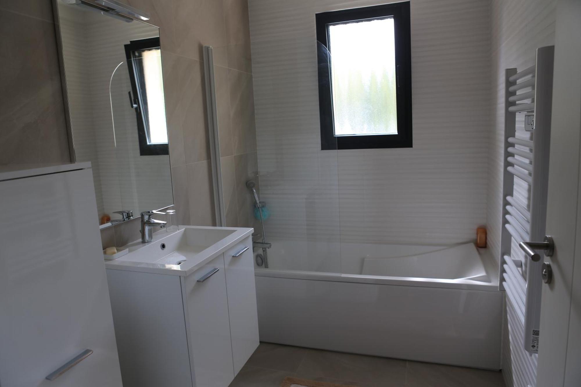 Chambres Avec Salle De Bain Et Petit Dejeuner Chez Jp&Josy Saint-Aubin-de-Médoc Exterior photo
