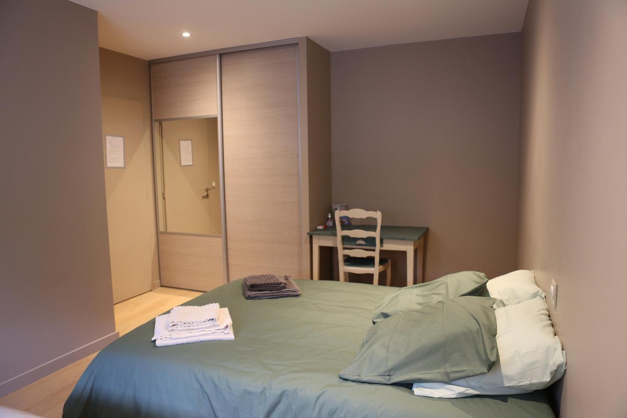 Chambres Avec Salle De Bain Et Petit Dejeuner Chez Jp&Josy Saint-Aubin-de-Médoc Exterior photo